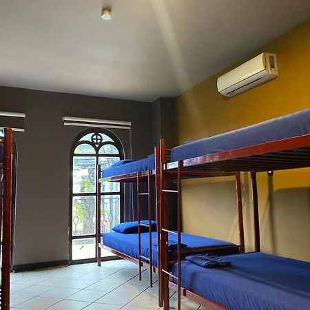 Alajuela Backpackers Airport Hostel Ngoại thất bức ảnh