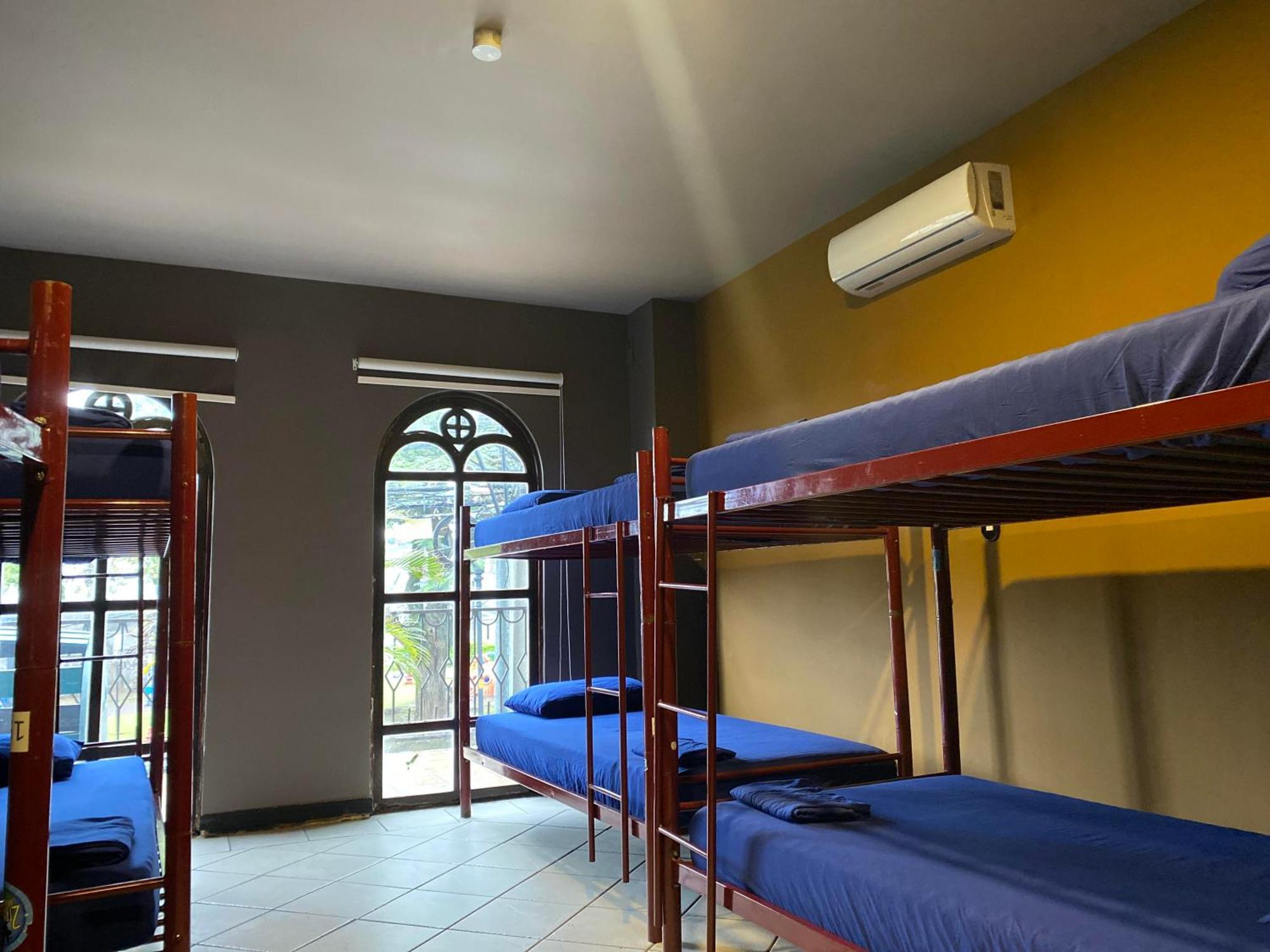 Alajuela Backpackers Airport Hostel Ngoại thất bức ảnh
