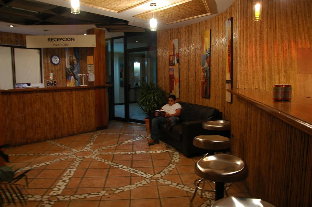 Alajuela Backpackers Airport Hostel Phòng bức ảnh