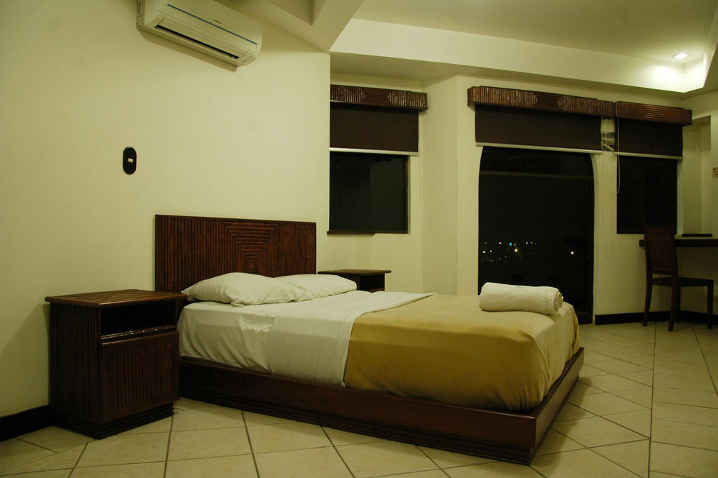 Alajuela Backpackers Airport Hostel Phòng bức ảnh